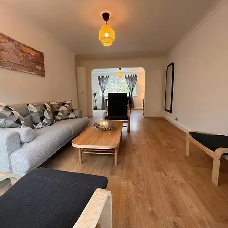 Lovely 2 Bed Room Flat, In A Leafy Area,All New Southampton Exterior photo
